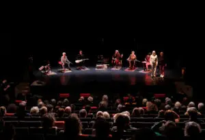 Les Mamies Guitares performance artistique participative